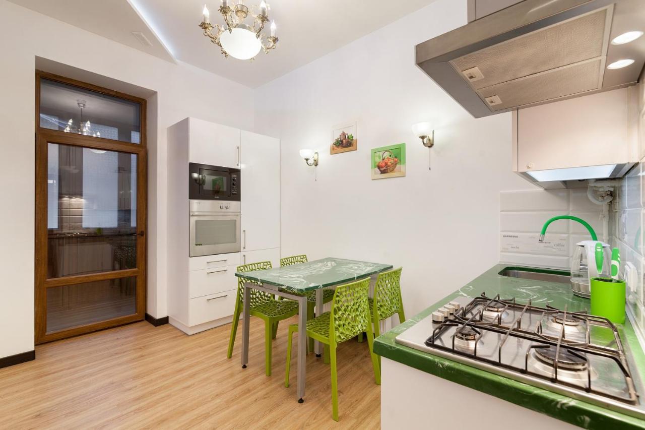Leogrand Apartment On Doroshenka 38 Lviv Eksteriør bilde
