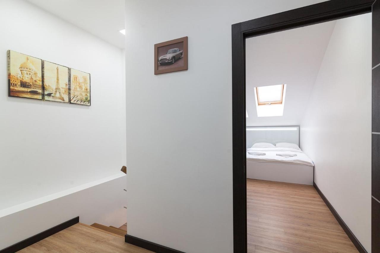 Leogrand Apartment On Doroshenka 38 Lviv Eksteriør bilde